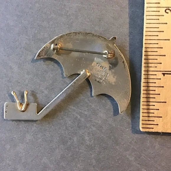 Anne and Jane Harvey Beach Umbrella Brooch - Picture 2 of 2